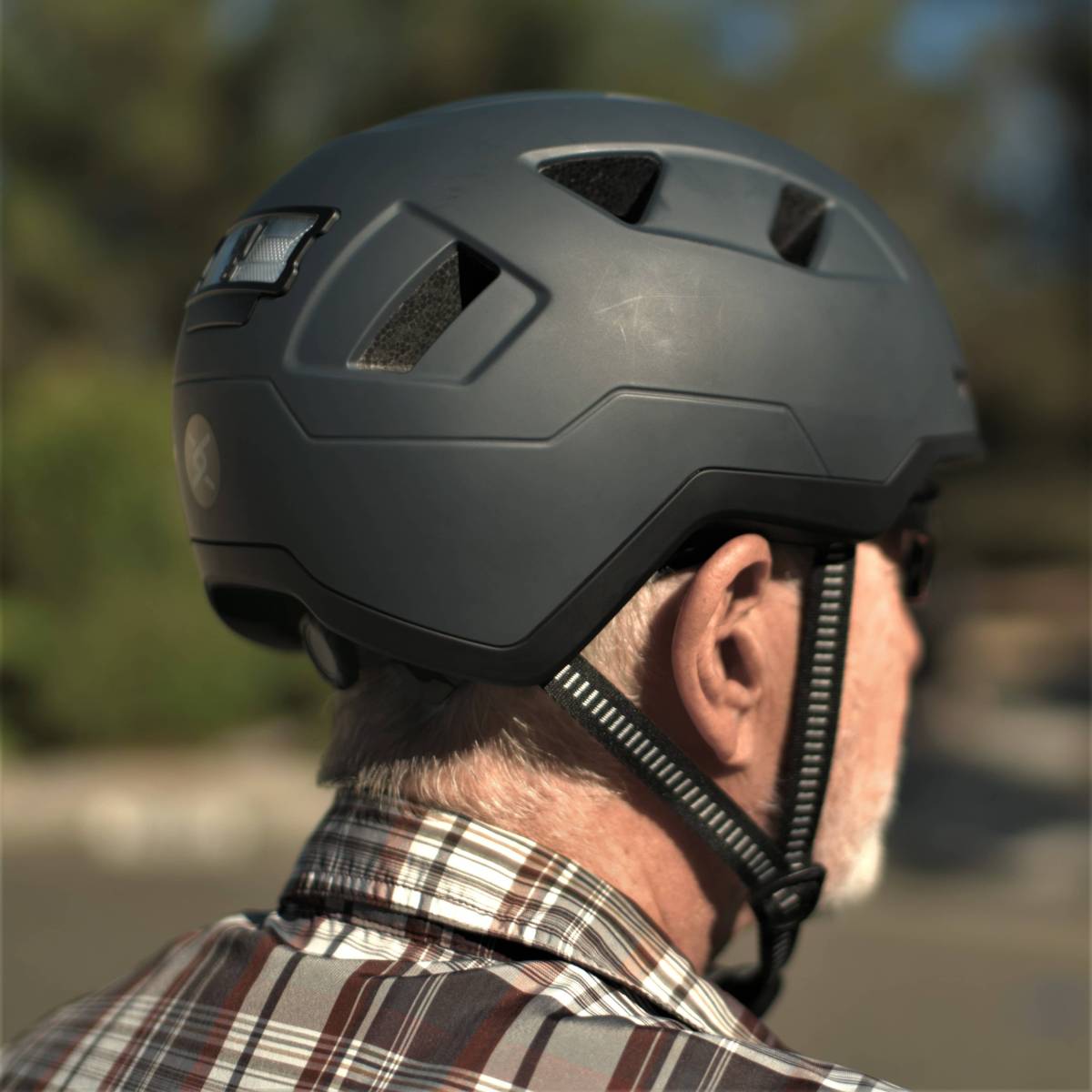 Urbanite | XNITO Helmet | E-bike Helmet by Xnito