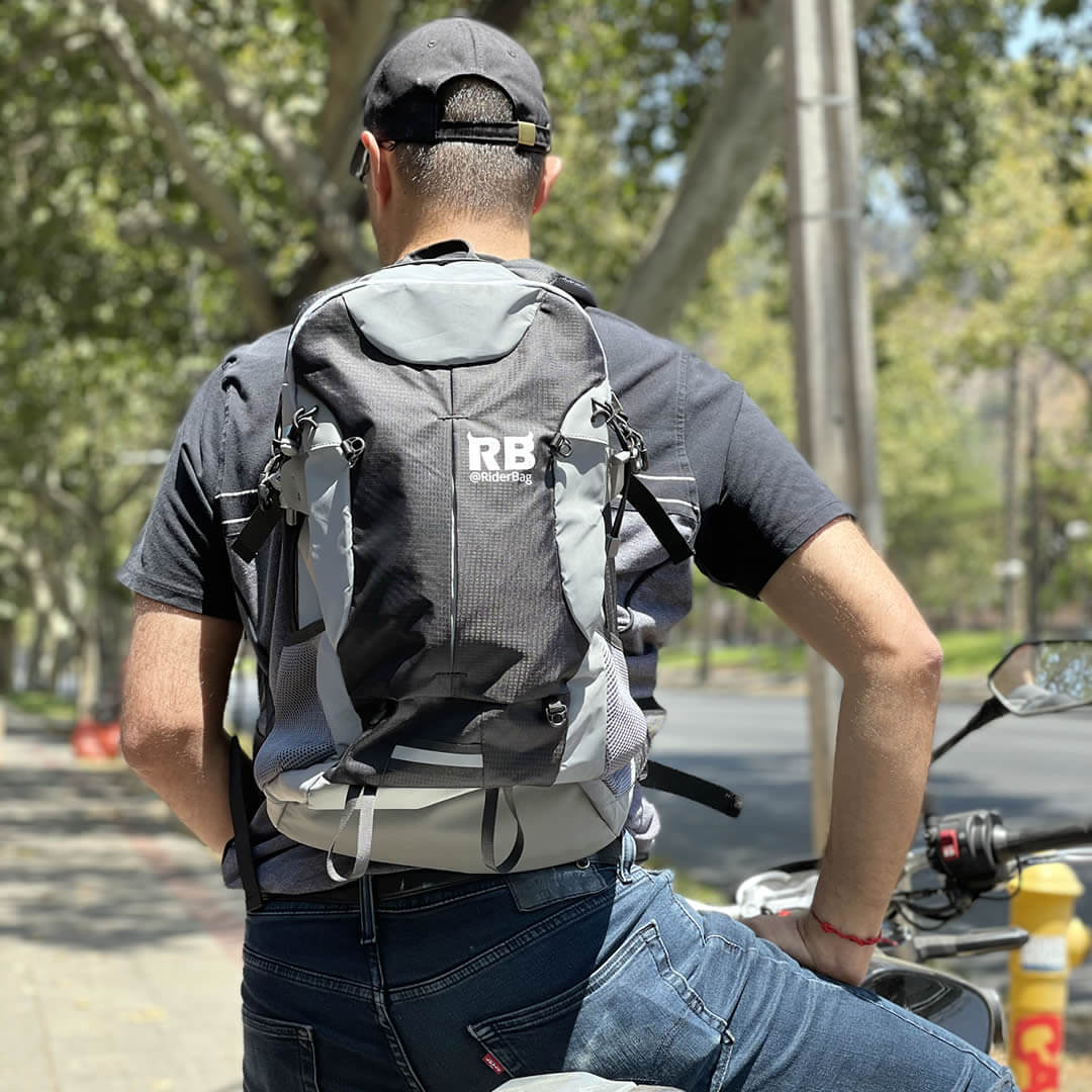 Black Reflective Commuter Bike Backpack | Riderbag Reflektor35